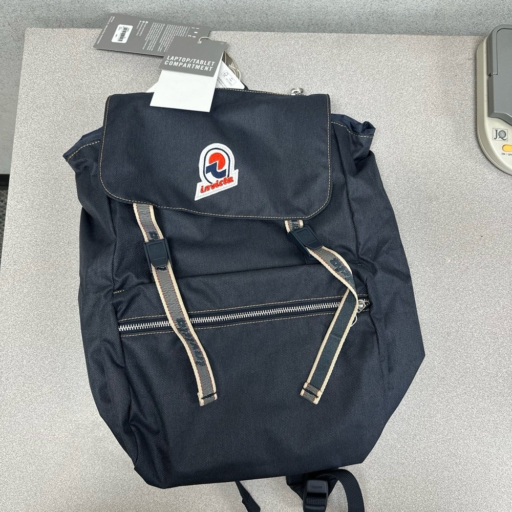 NWT Invicta Backpack Black